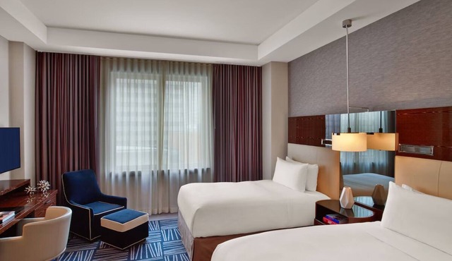 The Joule Dallas – 2 Deluxe Double Room Perfect for Friends or Small Groups in Dallas