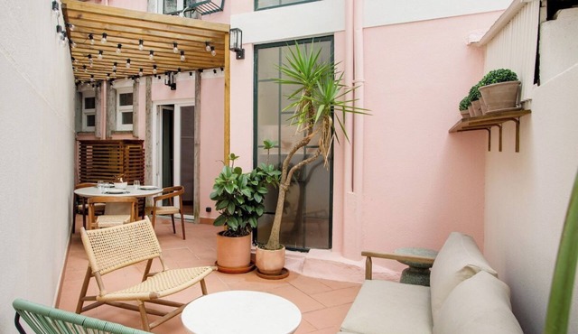 The Principe Real Nook & Patio