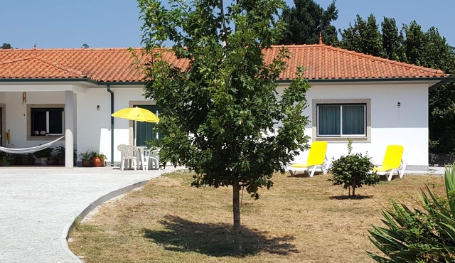 Total privacy in a orchard and vineyard farm for ideal family holiday.