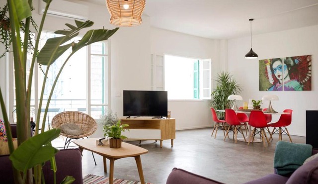 Trendy 3bdr Apartment in Mar Mikhael
