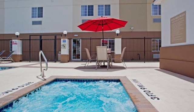 Two Family Unit, Kitchen, Pool, Hot Tub in Houston