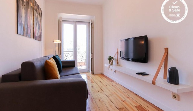 Typical Mouraria by Homing