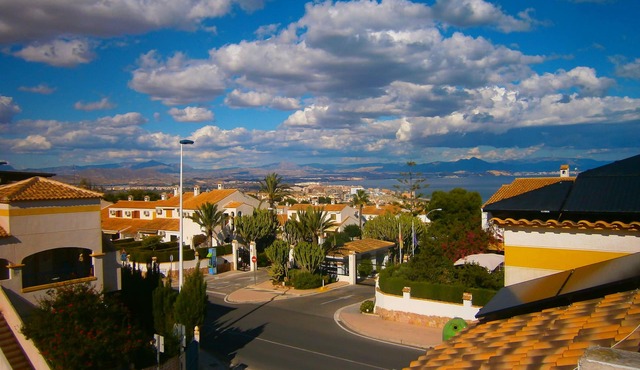 Vacation with a sea view on the Costa Blanca (near Alicante)