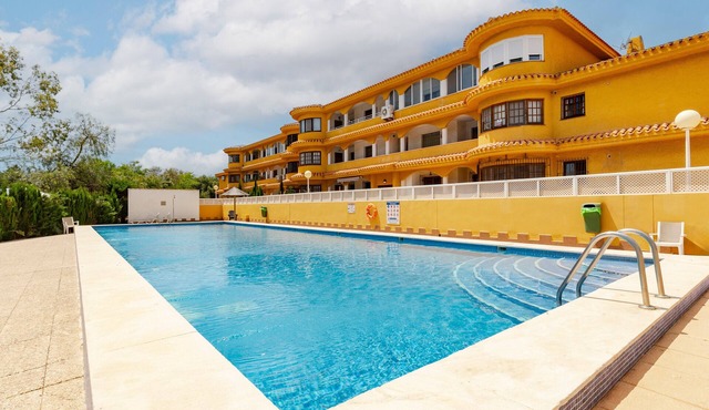 Villa 'Artep' with Shared Pool, Wi-Fi and Air Conditioning in Cartagena