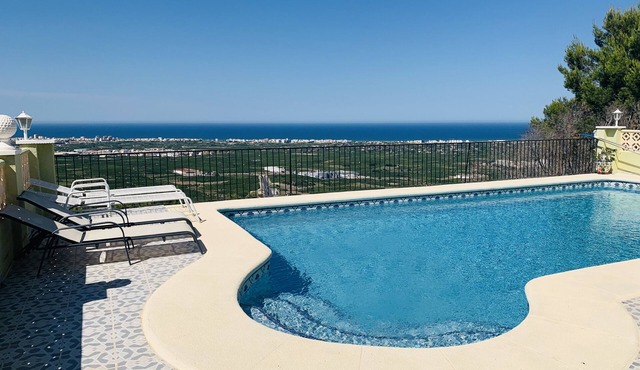 Villa Avec vue et Piscine, 4-6 Personnes, sur les Hauteurs Doliva, Costa Blanca