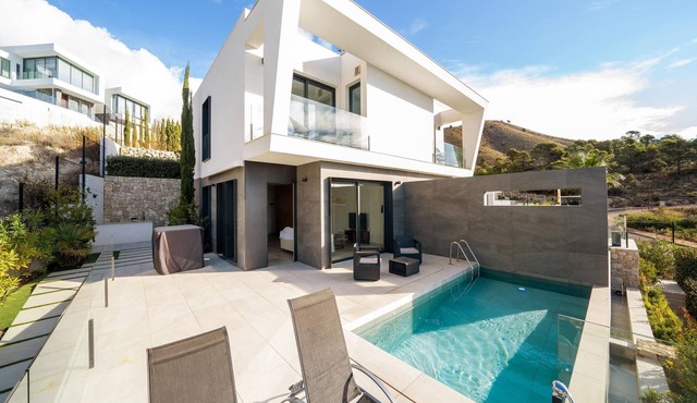 Villa in Benidorm with Private Pool
