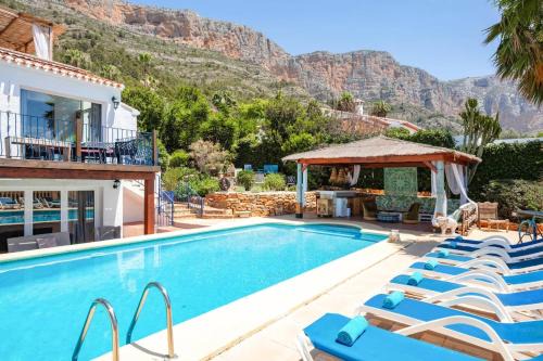 Villa Nirvana by Villa Plus in Jávea