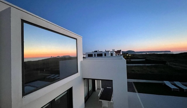 VILLA PINELL