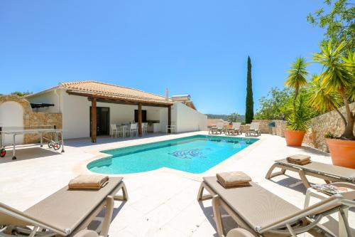 Villa Redonda by Algarve Holidays
