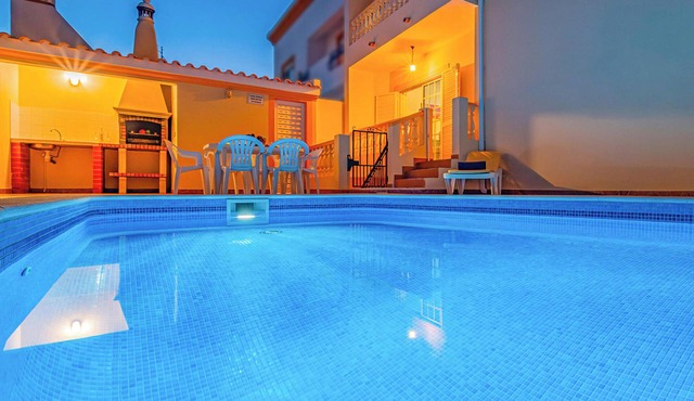 Villa with Pool and BBQ in Galé, Albufeira