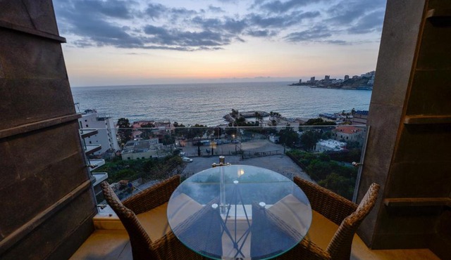 Zett hotel