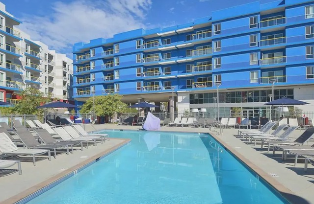 GETALUXE Suites, Marina del Rey S2 in Marina Del Rey