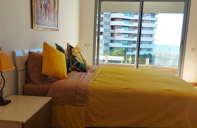 Homerez - Appartement for 6 ppl. with sea view, garden and terrace at Casablanca