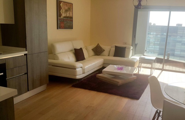Homerez - Beautiful apartment With sea view and garden