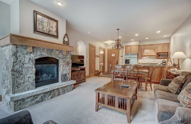 Luxurious 1 BR in River Run Village with Ski in ski out, Kids Ski Free, No cleaning fees by RedAwning in Dillon