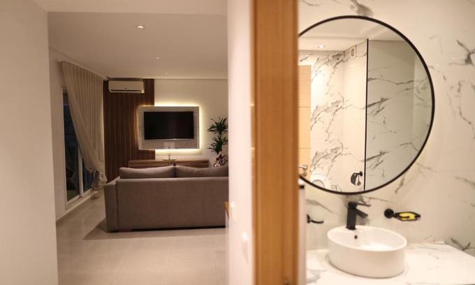 Casablanca City Center Apartment | Cozy Apartment with Veranda Downtown