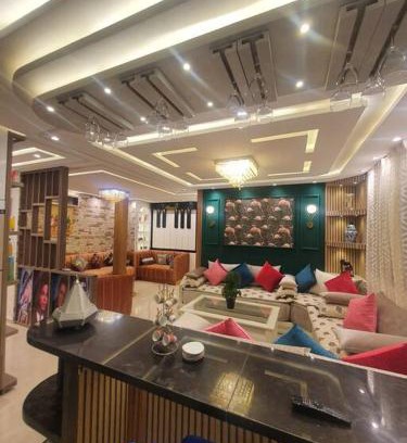 RACINE EXTENSION Apartment | Grand Appartement corniche