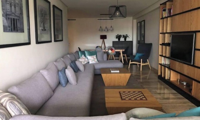 SOUR JDID Apartment | Large luxury apartment with sea view