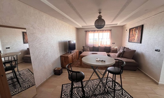 El Mansouria Apartment | Un Écrin de Confort, Cosy et D'élégance, Orienté vue sur mer
