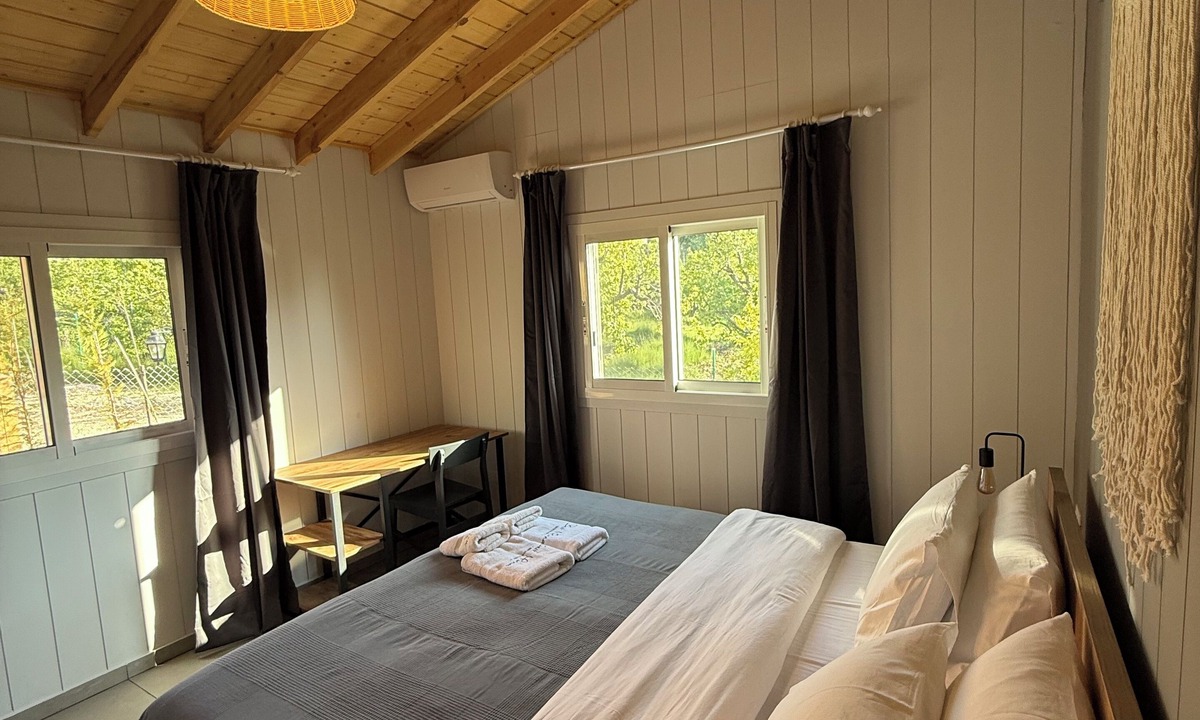 Ehden House | Beit Mirna Guesthouse & Chalet