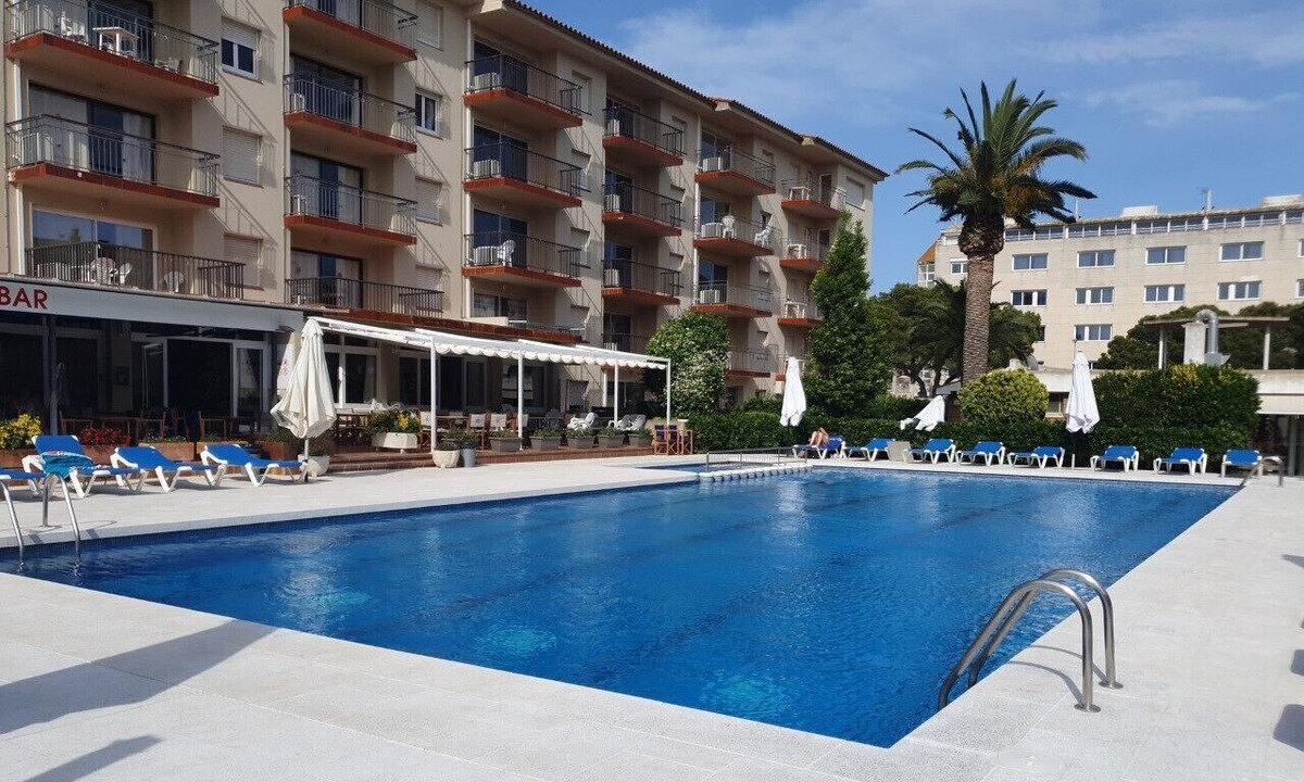 L'Estartit Hotel | Payet Apartments 2-4 Personas