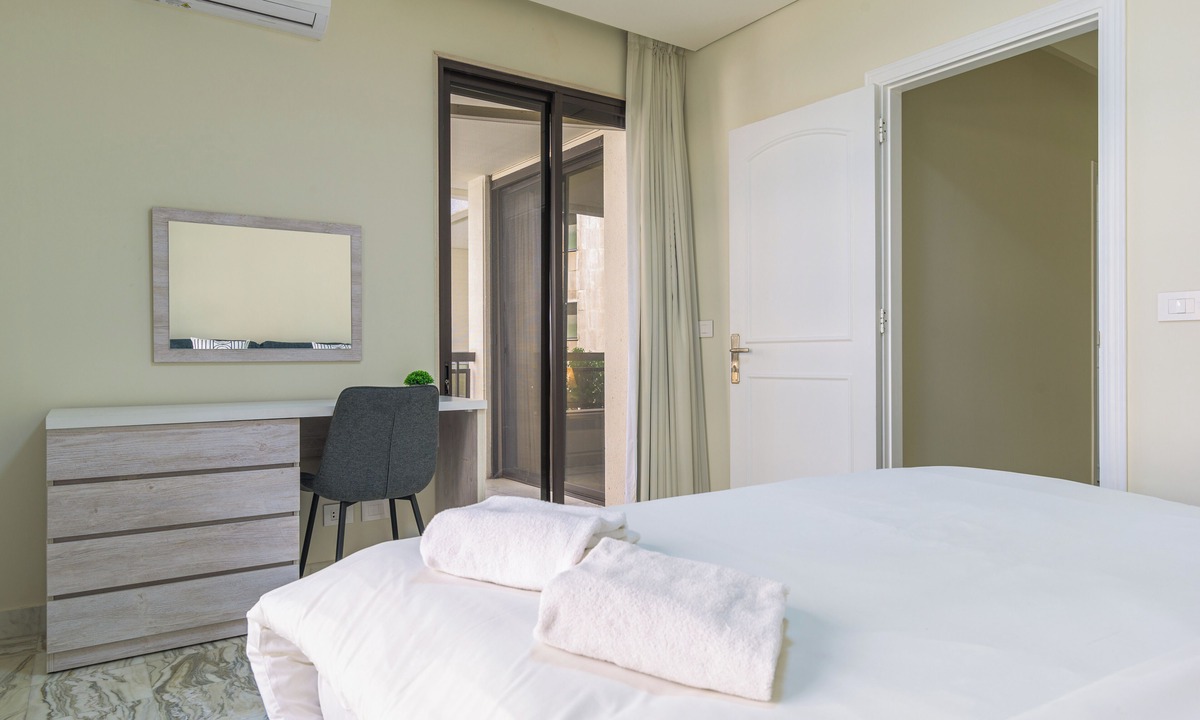Hamra Apartment | Crest - 3 Bedroom Apartment in Hamra