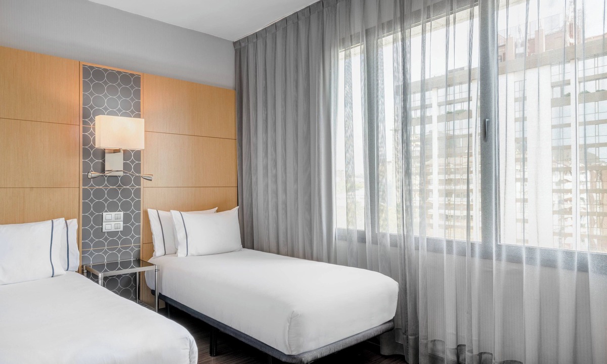 Les Corts Hotel | AC Hotel Victoria Suites by Marriott