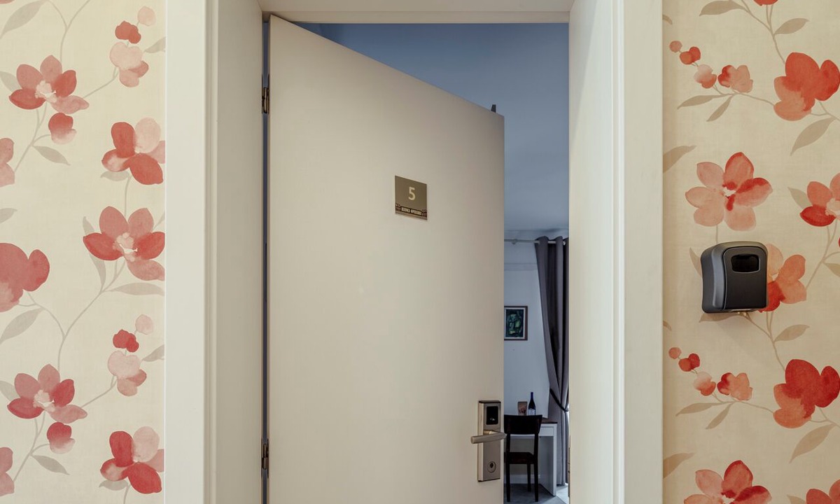 Alcantara Hotel | Labor Alliance Residence by LovelyStay