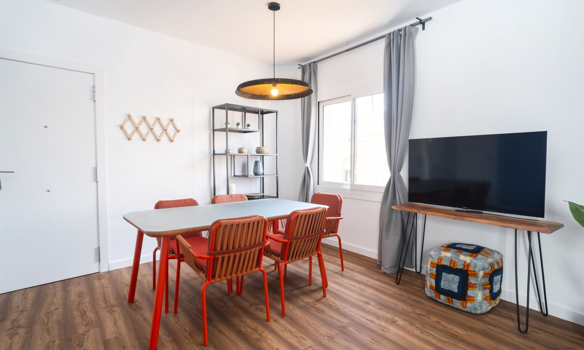 Collblanc y La Torrassa Apartment | Newly renovated 3 bedroom apartments centrally located in Barcelona