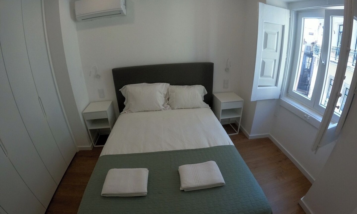 Mouraria Apartment | Lisbon, renovated T2 apartment near Rossio