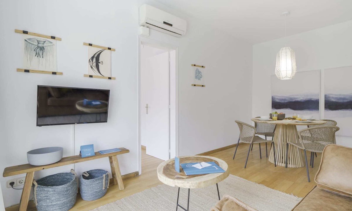 el Fort Pienc Apartment | Sweett | Monumental - Three Bedroom Apartment, Sleeps 6