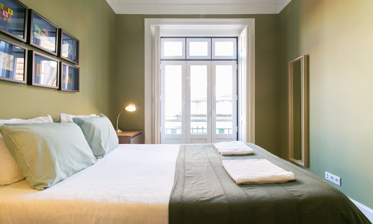 Principe Real Apartment | Large Central with View 3D by Central Hill
