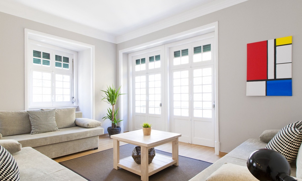 Misericordia Apartment | Central Chiado 2E by Central Hill