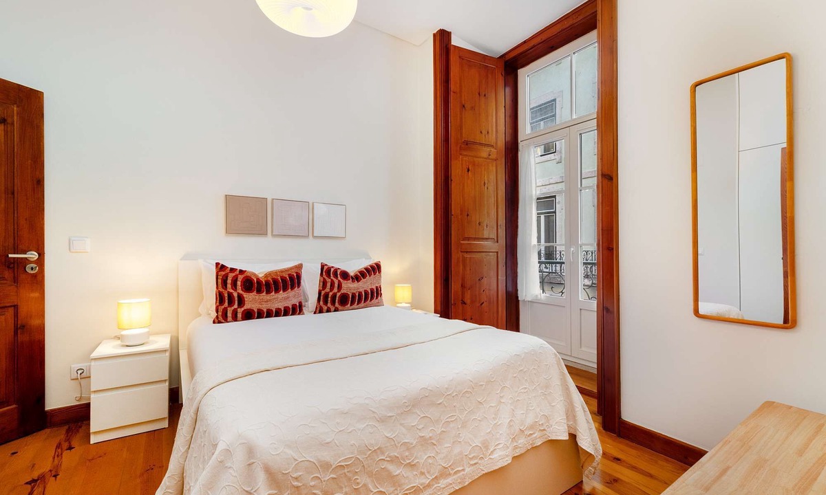 Sao Paulo Apartment | Modern Comfort in Old Lisbon