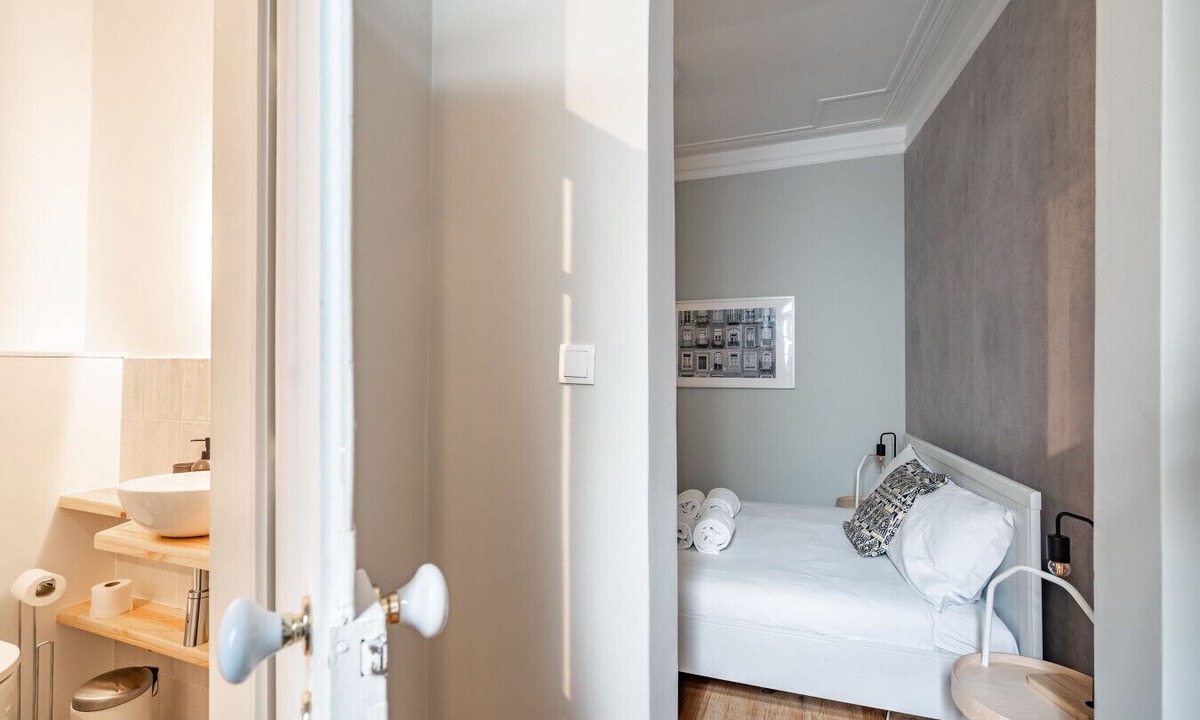 Misericordia Apartment | Serene Nest in Lisbon Old Town by Lisbeyond