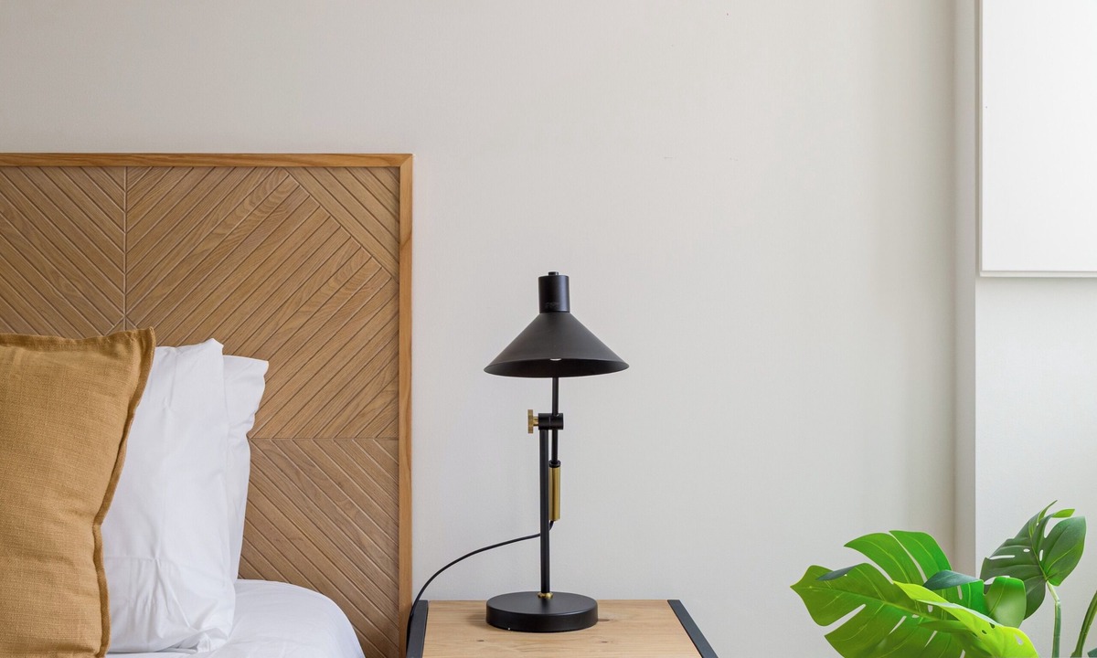 Linda-a-Velha Apartment | Cozy Studio Lisbon | Terrace | AC