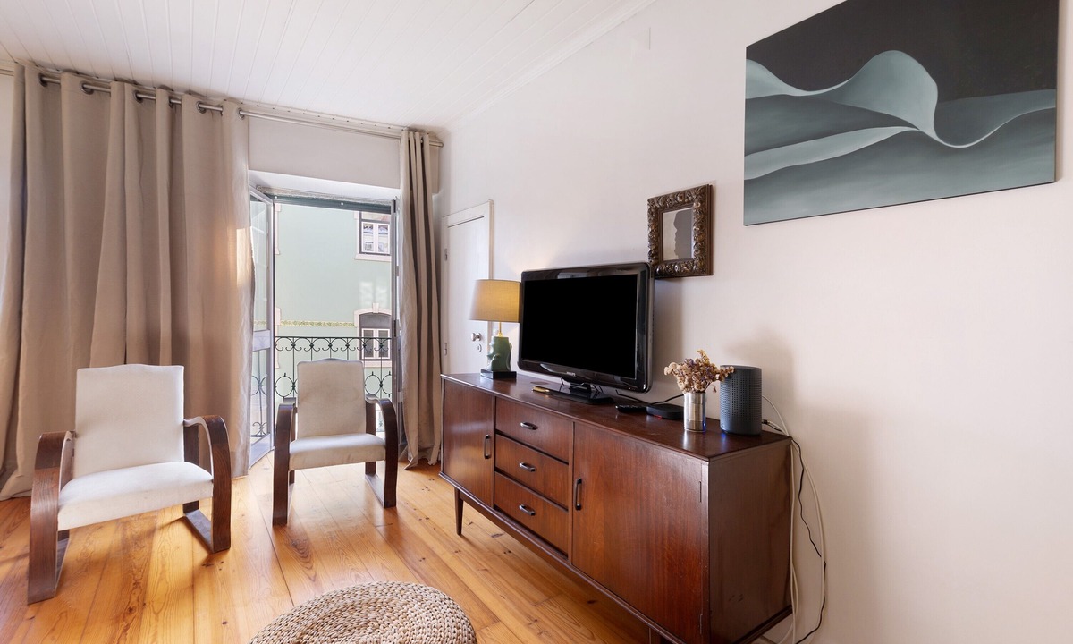 Alcantara Apartment | Apartment 'Rio Alcântara' with Private Terrace, Balcony and Wi-Fi
