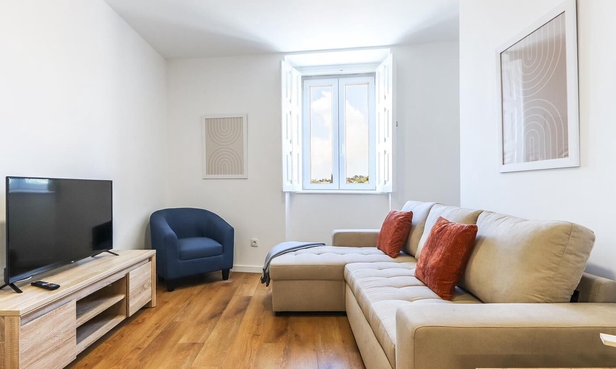 Santo Condestavel Apartment | Vita Portucale | Campo de Ourique River View 1E