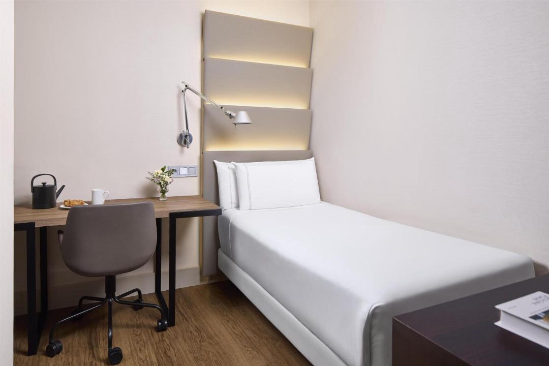 Les Corts Hotel | NH Sants Barcelona