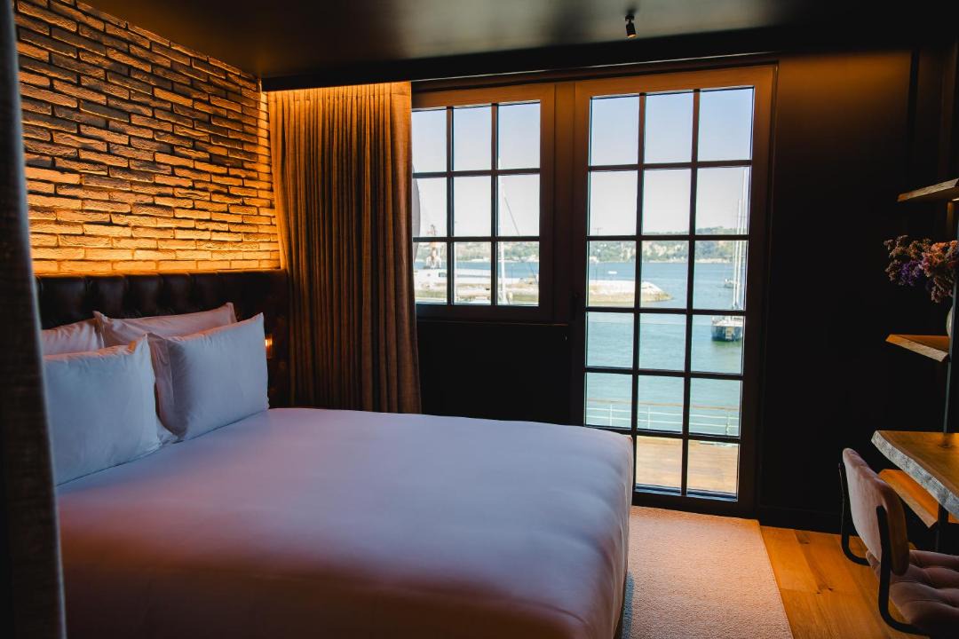 Alcantara Hotel | Docas Hotel Lisbon