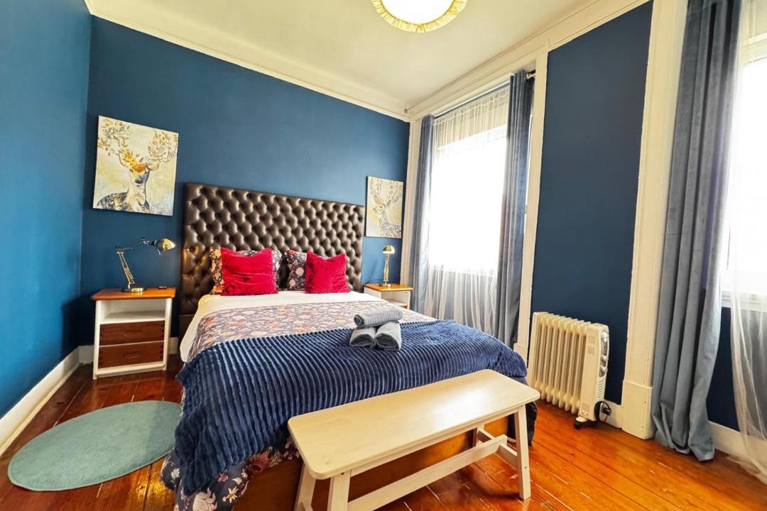 Penha de Franca House | Lisbon Blue Room