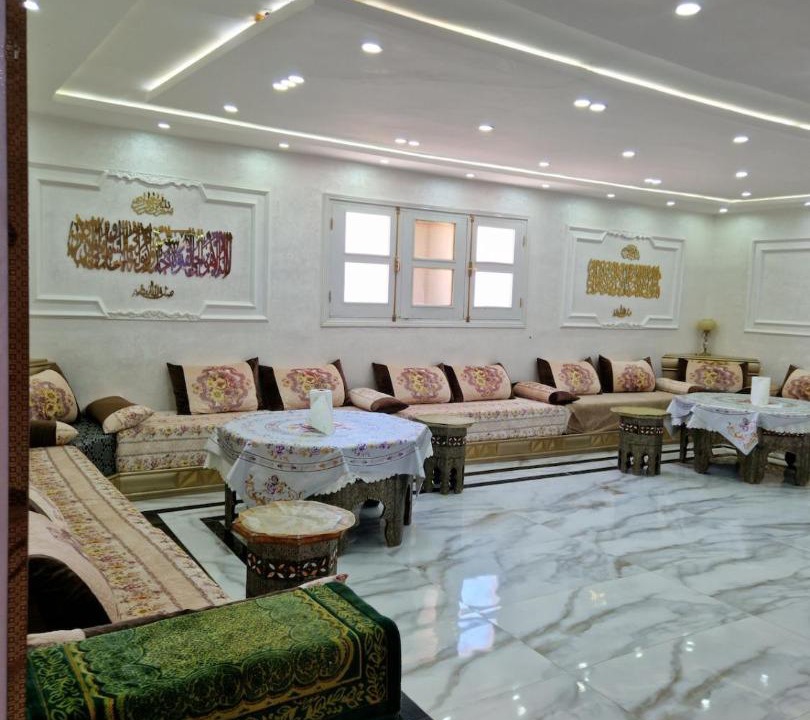 Bni Tadjite House | Ben Zitti Family And Biker Oasis w Pool Parking