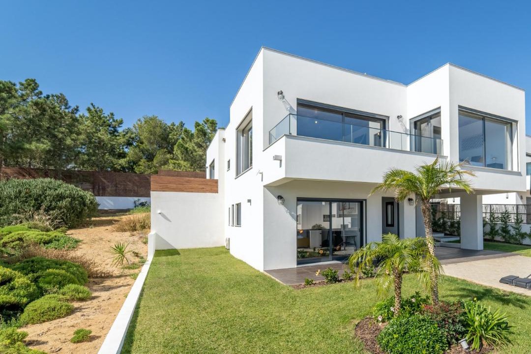 Espartal Villa | As Andorinhas - Walking distance to Monte Clerigo and Amoreira beaches