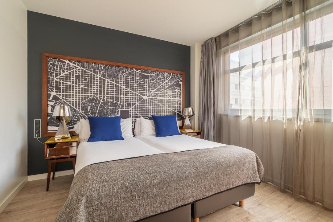 El Parc i la Llacuna del Poblenou Hotel | Naitly Barcelona Poblenou