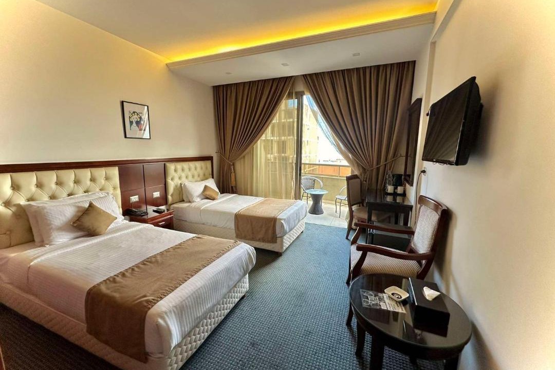 Hamra Hotel | Midtown Hotel & Suites
