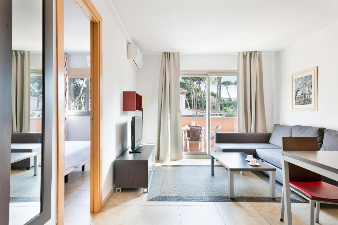 Castelldefels Apartment | Aparthotel Bardon