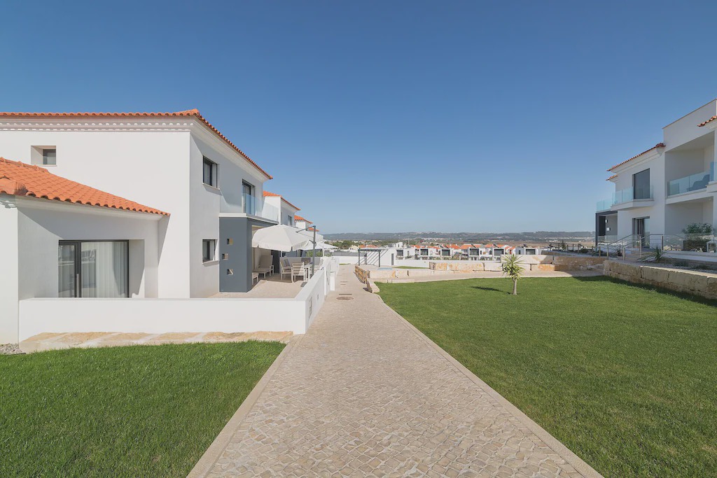 Photo of Buildings in Salir do Porto