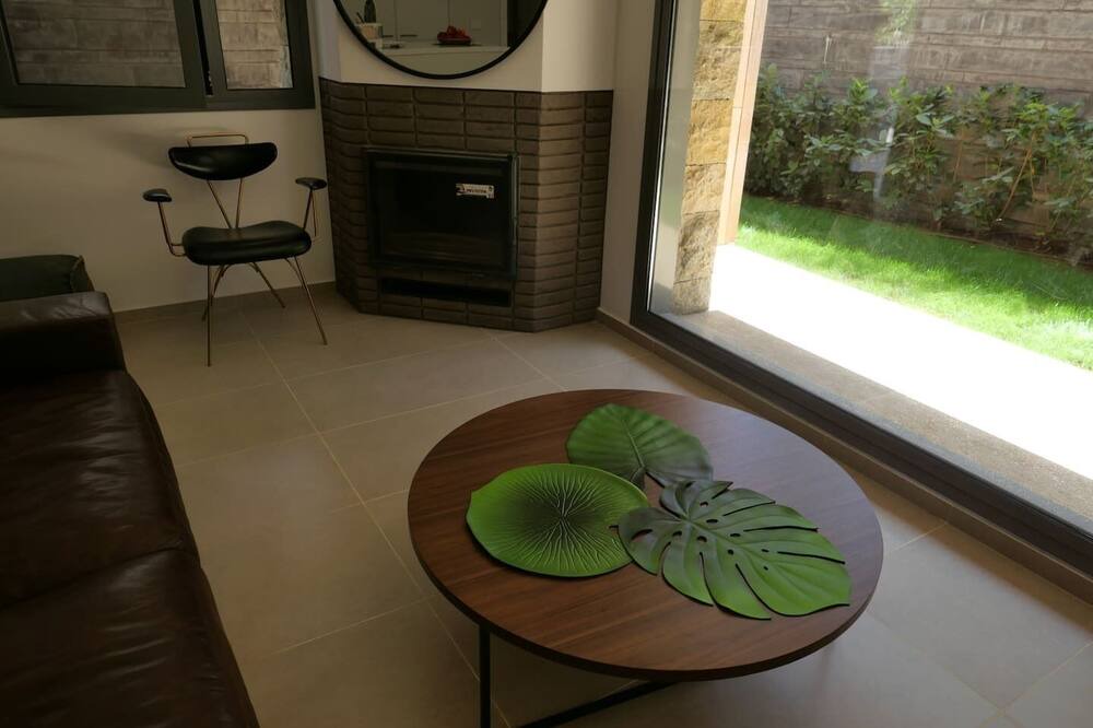 Photo of Bedroom in Mzaar Kfardebian