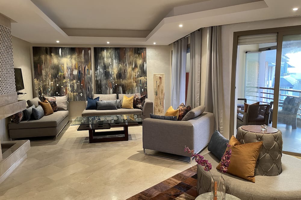 Photo of Livingroom in Plage des Nations