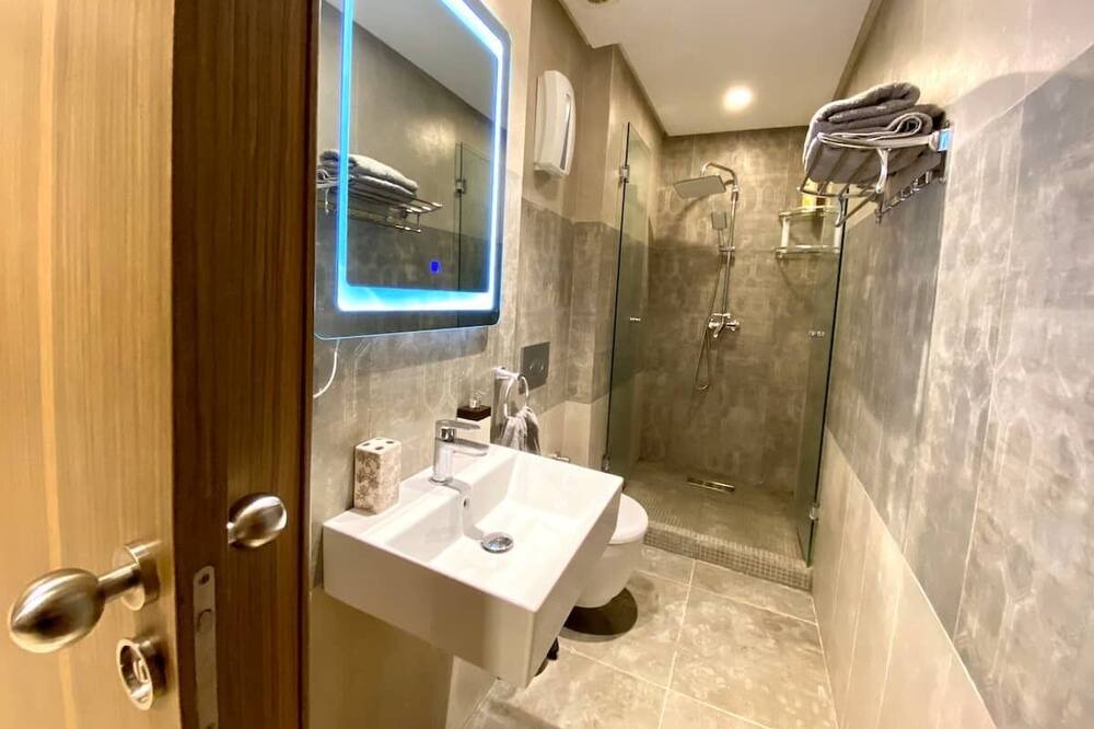 Photo of Bathroom in Gauthier